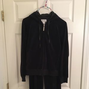 NYL Velour 2-pc Jacket and Pant. Sz Sm/Med